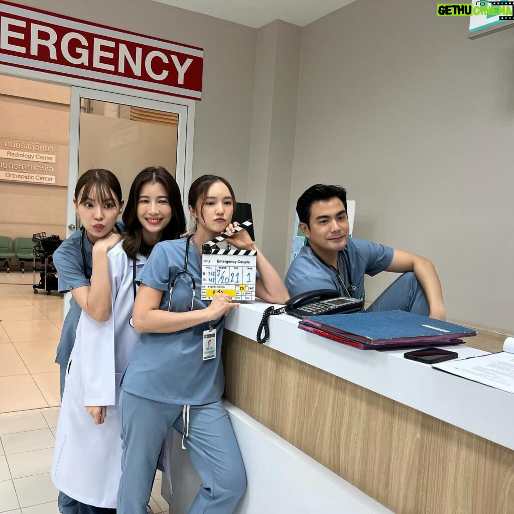 Phatchara Thabthong Instagram - ✨🚑 คืนนี้ฝากเป็นกำลังให้หมออลิสและผองเพื่อนจอมซนด้วยน้าา #emergencycoupleth