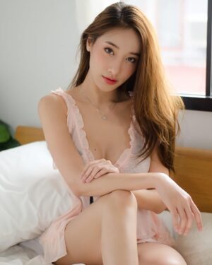 Pichana Yoosuk Thumbnail - 34.1K Likes - Most Liked Instagram Photos