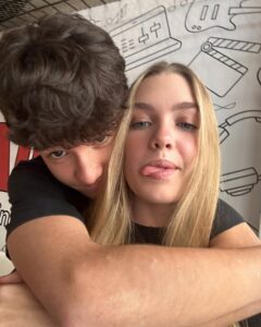 Pietra Quintela Instagram - Especial do Dia dos Pitheonaticos e mais algumas novidades que tão chegando…🤭🤍 #pitheo