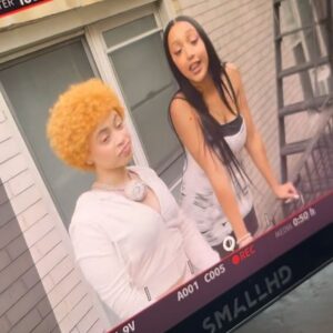 PinkPantheress Instagram - i’m sorry , i love a silly internet moment 😆 boys a liar pt.2 music video out neowwwwwwww on youtube with the one n only @icespice 🤩❤️ 🇬🇧x🇺🇸 the bag stays on too😤

directed by the darlings @georgebuford_   @fhbuford ❤️🧊