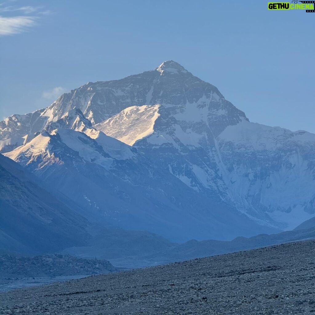 Ploypailin Thangprapaporn Instagram - Jomolangma (name of the Mt.Everest in Tibet ☺️)8848.86 m