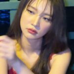 Ployshompoo Supasap Instagram - I’ll be your santy tonight 🎄🌹 Thank you for 2M today~ Merry Christmas! 🫣❤️