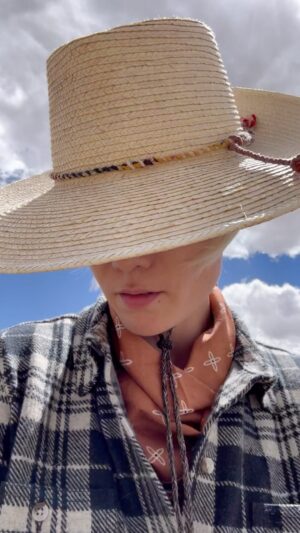 Pom Klementieff Instagram - Cowgirl 🐴💕