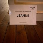 Pomme Instagram - la vénus d’argent, dans lequel j’ai joué mon premier rôle à vie, sort dans 1 semaine au cinéma. j’ai remonté le temps, des premiers essayages costume jusqu’au tournage il y a pile un an, pendant lequel j’ai vécu de nombreux changements capillaires et intérieurs 🥲 c’est un film important. taguez vos cinémas prefs en commentaire pour qu’ils diffusent le film dès sa sortie la semaine prochaine. 🧚🏻‍♂️