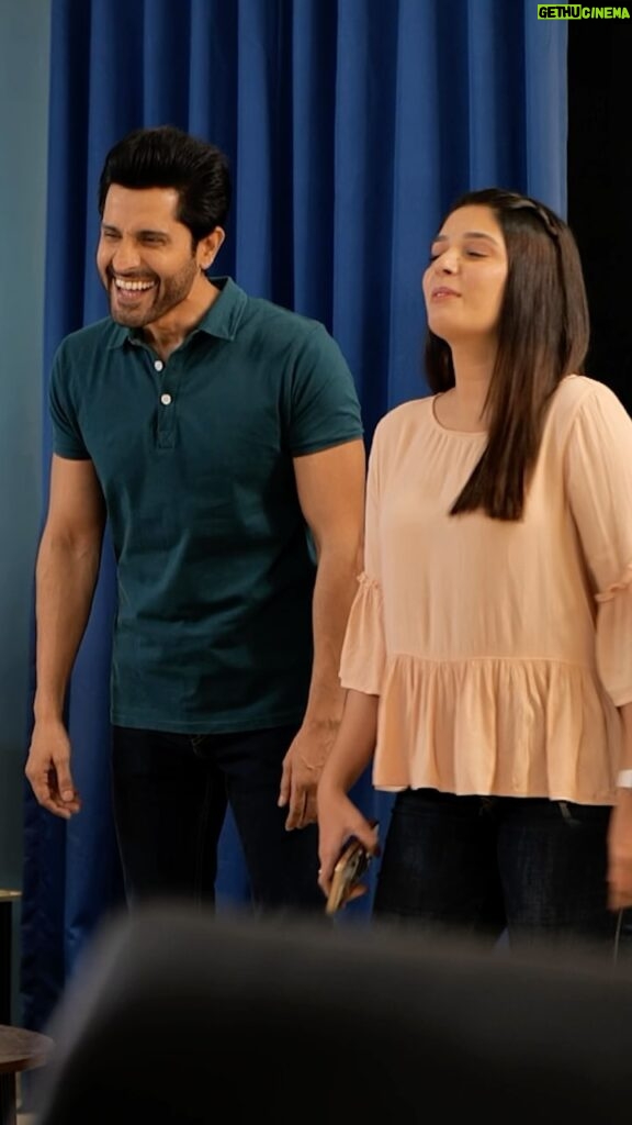 Pooja Gor Instagram - We really enjoyed shooting for our latest episodes!! Here are some hilarious BTS bloopers 🫣 EPISODES ARE LIVE ON SHITTY IDEAS TRENDING! #sitbloopers #sitwebseries #sitnewepisode #sitjokes #sitreels #instatrending #instareels #bloopers😂 #bloopers #sitvideos