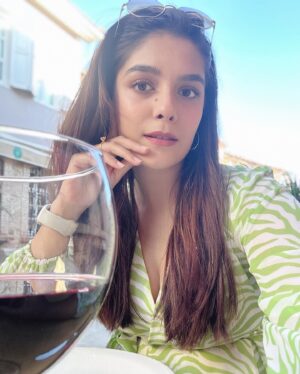 Pooja Gor Instagram - Hi 👋🏽