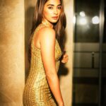 Pooja Hegde Instagram - 🍯👑✨
