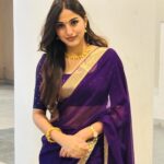 Pranavi Manukonda Instagram - క్రోధినామ సంవత్సర ఉగాది శుభాకాంక్షలు✨❤️ #ugadi #traditional #festival #saree
