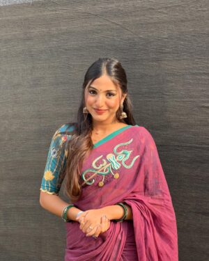 Pranavi Manukonda Instagram - మహాశివరాత్రి శుభాకాంక్షలు ✨❤️🙏🏻🦚

My designer: @shilpacouture ❤️

@isha.foundation @adiyogi.official 

#mahashivratri #awakewithadiyogi #shiva #spiritual #ishafoundation #adiyogi #sadhguru