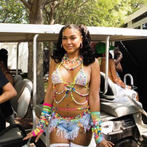 Princess Nokia Instagram - Lollapalooza 2021🏄🏽‍♀️☀️🍭

Styling: @robotmoonjuice 
Choreography & Dancers: @mazismazi & @maiajustine 
DJ: @hardkore_mf 
Custom Designer: @25fnyc
Photos: @ivytellin