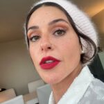 Priscila Sol Instagram - Me maquiei assim hoje pra fazer um teste on-line e tô completamente apaixonada por essa make ( curtiram?) e por essa personagem que eu acabei de sentir um pouquinho da energia mesmo que rapidinho! Sei que tem muita gente aqui que torce por mim, né?! Então enquanto eu não posso contar ainda muita coisa, me contem qual foto desse self-book que eu fiz que vocês mais gostaram? Pq olha….eu te me sentido muito linda! 🫢🤞✨🎭 💄