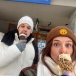 Priscila Sol Instagram - Zero maturidade pra Ice cream 🫢 Pro resto; a gente tem de sobra ;) Tal mãe, tal filho! 🙃🍦🫶 🇨🇦