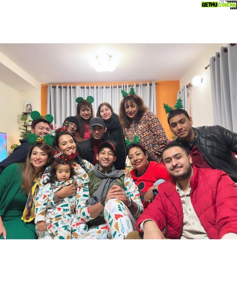 Priyanka Karki Instagram - Our Annual Christmas Dinner at Ayanka Niwas ♥️ What a beautiful night ✨ Thank you for our beautiful matching PJs @hygge_wears 🦋 Vlog out on my Official YouTube Channel 🖤 Link in bio 💜