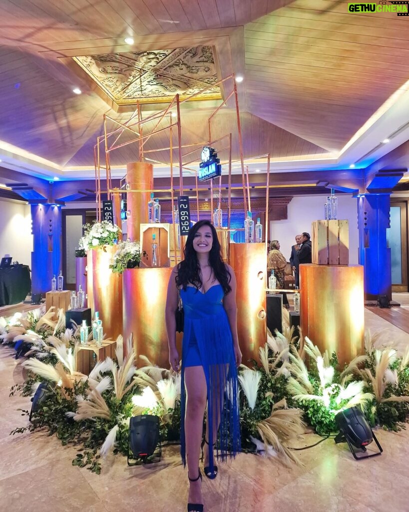 Priyanka Karki Instagram - RUSLAN’s 50th Anniversary 💙 What a fantastic night! Thank you for such a beautiful experience @ruslanvodka.np Performed on stage for the first time post-partum and it felt like I never left ☺️ Thank you @neonthelabelsofficial for my gorgeous outfit for the event. I sure did look like a Ruslan bottle 😉 Thank you @kusum_the_boutique for my performance outfits. I loved it 😘 My fab hair and make up team - @shradha_maskey and @ritu.chhantyal ♥️ My choreographer @gamvirbista and all my fabulous supporting dancers! You guys killed it 👍 And lastly, thank you to each and every one who danced along with me, enjoyed my performance, sent sweet messages, showering me with love, support and blessings ♥️ What a beautiful night 💫 Thank you universe 🖤