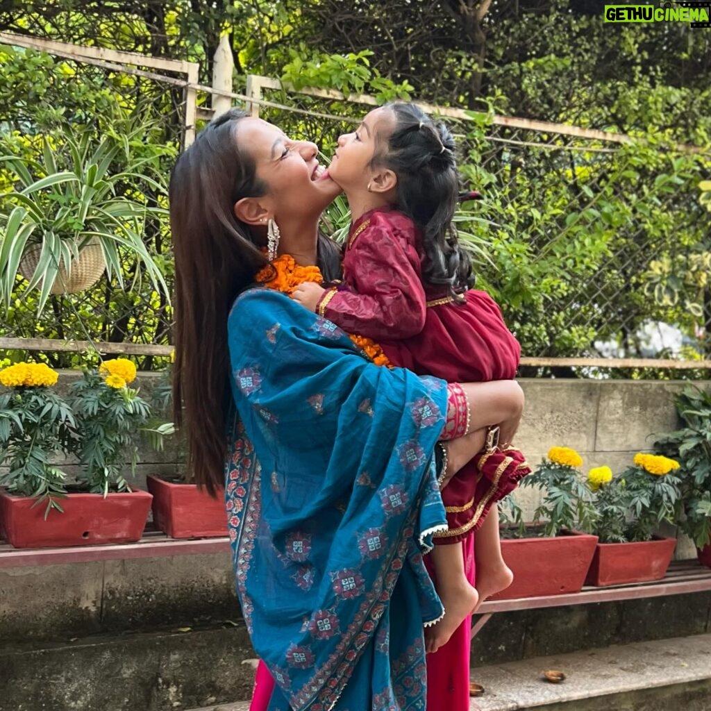 Priyanka Karki Instagram - BHAITIKA ♥️🦋 Missed you @pkarky and @sulav_shrestha1 💙