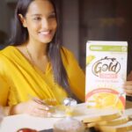 Priyanka Karki Instagram - Turn your usual mornings into Gold mornings, with Nestlé Gold Corn & Oat Flakes, here’s how I have found the perfect way to start my family’s mornings with a nutritious, wholesome and a tasty breakfast, which my family and especially my kids love. So when are you making your mornings Gold? #goldmornings #nestlebreakfastcereals #oats #corn g #breakfastmadeeasy