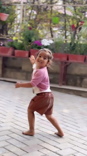 Priyanka Karki Instagram - Ayanka’s first music video ♥️

Mutu fasya thiyo, pirem basya thiyo 🦋🥹
Video out now💕