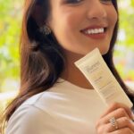 Priyanka Karki Instagram – The Purest Solutions Invisible UV Protection Sunscreen is your daily hydration hero, with Hyaluronic Acid & Shea Butter. Get that PA     protection for 8  hours of pure UV defense! 

#thepurestsolutions #spf #spf50 #myfavorite #skincareroutine #skincare #selfcare