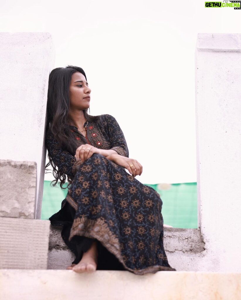 Priyanka N. K. Instagram - The circle game… 📸 @sanjaysooriya