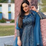 Purnima Instagram - A grateful heart is a magnet for miracles 💙 . . . . . . #happyfriday #therealpurnima #purnima #lifeisbeautiful 💙