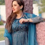 Purnima Instagram - A grateful heart is a magnet for miracles 💙 . . . . . . #happyfriday #therealpurnima #purnima #lifeisbeautiful 💙
