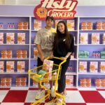 Puteri Aishah Instagram - tadi pergi @asly.official grocery 💫 saja shopping2 sikit 😛 congratulations @yayazahir @arrizazim and team Asly! so creative and baju cantik2, mug cantik2 aahhh love 😻 Pastu ada Yunaa 😻