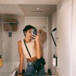 Putri Marino Instagram - Kegiatan sampingan di cannes : selfie di kaca.