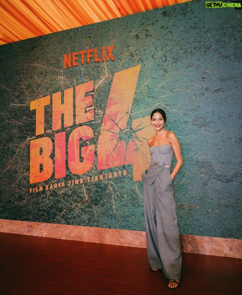 Putri Marino Instagram - Prescon untuk film The Big 4 @netflixid @netflix Styled by @hagaipakan @fendi @time.international @tuloladesigns Photo @armanfebryan