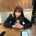 Pyo Ye-jin Instagram – 나랑 놀아주는 귀요미들😛
