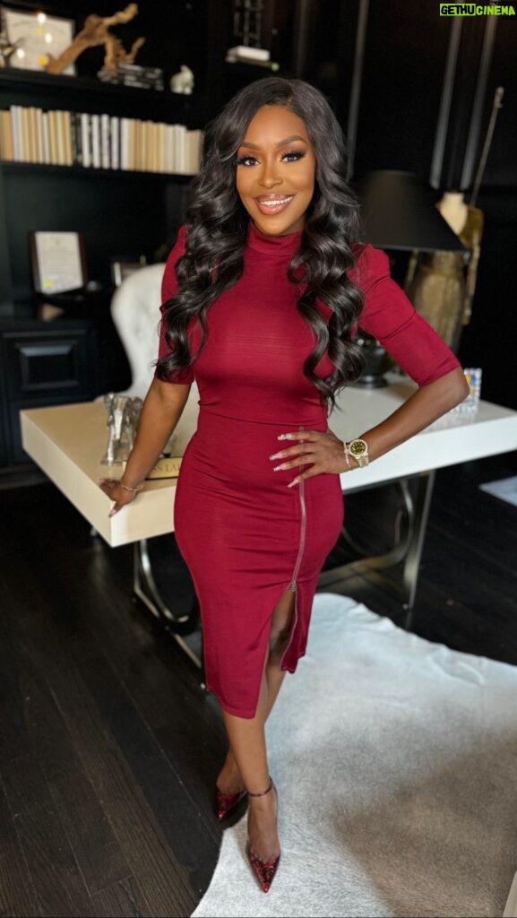 Quad Webb Instagram - Are y’all ready to see my home? I’m showing y’all how I get down for the holidays thanks to @ebonymagazine Watch my episode of Beautiful Black Homes, presented by @doordash, now on EBONY.com ❤️