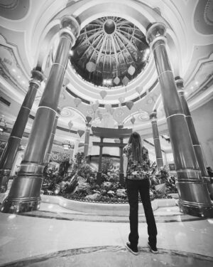 Rachel Ballinger Instagram - Vegas baby 🎲🍸🍾