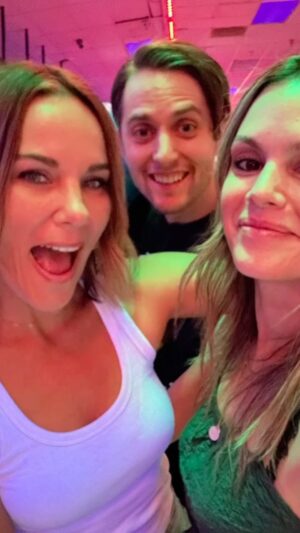 Rachel Bilson Instagram - Happy New Year!!! We wish you the happiest and healthiest year yet! We 🤍 and appreciate our broadiance!!!