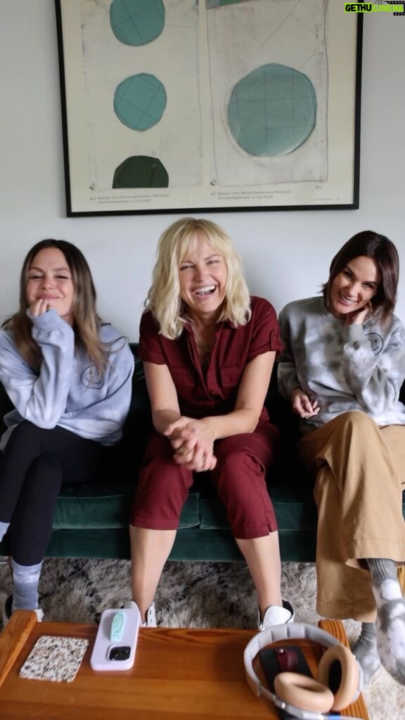Rachel Bilson Instagram - This beautiful shining light @malinakerman joins us broads today on @broad_ideas_pod to talk about her work with @onoursleevesofficial which is such an incredible organization supporting children’s mental health! 🙏 Link in bio, or wherever you listen to your podcasts! ☀️ 💛