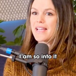 Rachel Bilson Instagram - @sosiebacon I love you so incredibly much! This interview was basically the perfect meet cute! I’m coming over to craft! @broad_ideas_pod link in bio!