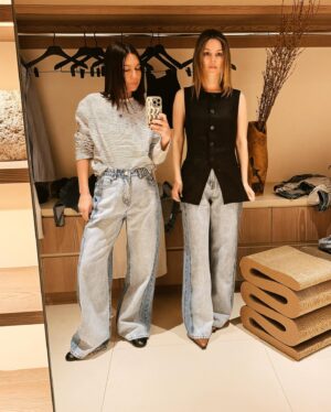 Rachel Bilson Instagram - DISSH 🖤 LA 

previewing the @dissh global VOL SS 24 collection with bestie @rachelbilson 
( you guys it’s sooo good 🙌🏽)

and beyond excited to finally meet founder and CEO @lucyhenryhicks   the brand’s dream of a team 🌟