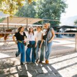Rachel Bilson Instagram - We are all just horsing around. This truly speaks to my inner soul 🤠. @thisisthegreat_ @alisalranch THE GREAT OUTDOORS collection is out now 💛💛💛 @emilyandmeritt 📸 @morganpansing