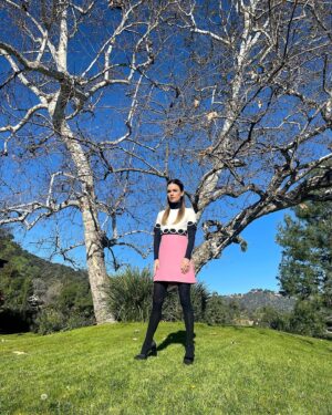 Rachel Bilson Instagram - a @maisonvalentino moment 💗

#nicolechavezstyle #rachelbilson #presslook #celebstyle #thetalk @rachelbilson @nicolechavezstyle