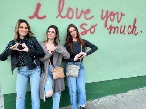 Rachel Bilson Instagram - When lifelines are people. @obliviaallen @missleagrace #iloveyousomuch ❤️