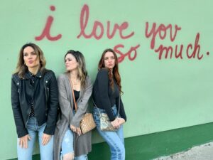 Rachel Bilson Instagram - When lifelines are people. @obliviaallen @missleagrace #iloveyousomuch ❤️