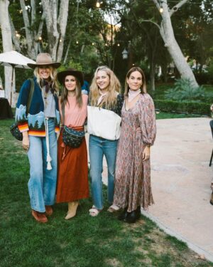Rachel Bilson Instagram - OK GUYS WE ARE COMING TO SAN FRAN!  @fredasalvador PRESENTS 
THE MOTHER DAZE   BROAD IDEAS IRL COMMUNITY   CONNECTION EVENT

Join us April 25th 6-8pm and April 26th 11-2pm 

@fredasalvador will be hosting us for two ticketed events. It will be all about community, connection and good times. More details are below, we can’t wait to see you!

HERE’S WHAT’S ON:
THURSDAY, APRIL 25
6-8 PM

VIP MEET GREET AT FRĒDA FILLMORE
Join us for an intimate evening with Sarah, Teresa, Rachel and Olivia. There will be light bites, drinks, a panel discussion, and plenty of time for pictures and shopping. Only 30 tickets are available, so we recommend booking now. (Ticket includes AWESOME gift bag curated by FRĒDA   the girls.) 

FRIDAY, APRIL 26
11-2 PM
AT THE 1HOTEL
VIP   GENERAL ADMISSION 

There will be a live panel discussion, stories, manifestation, meditation and Q&A followed by sips from Sophie James, bites from 1Hotel and a FRĒDA pop-up shop to view our latest collection. You’ll have the chance to mingle with all the hosts and get pics!
There are 20 VIP tickets (this includes a special gift bag curated by FRĒDA and the girls) and 60 General Admission tickets. Link in bio!!