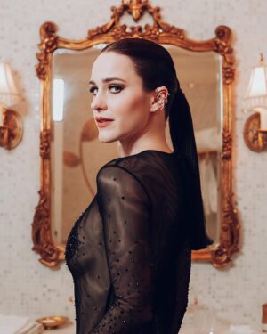Rachel Brosnahan Instagram - Thank you @voguemagazine for a beautiful night at the Met and thank you to the brilliant @sergiohudson for this 90’s inspired gothic dream of a gown. 🕸️ 🖤🕷️

Shout out and major thanks to the village that makes this glamorous world go round… styling by @mandelkorn, makeup @lisaaharon, hair @owengould, hair color @kittycolorist, nails @geeznails, jewels @simongjewelry, and Charles, Devin, Michael and Geri from Team Sergio. 📷: @theemmaexperience