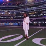 Rachel Lindsay Instagram - Never played on the field but I did party on one. Outfit: @aliceandolivia Shoes: @stevemadden