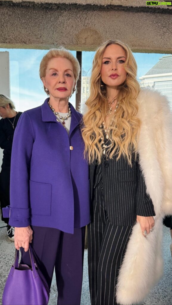 Rachel Zoe Instagram - Another stunningly elegant and most glamorous @carolinaherrera show created by the ever talented @wesgordon I ❤️ u Wes 👏👏and Ms Herrera you will always be the Queen!