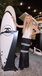 Rachel Zoe Instagram - Another night to remember with @chanelofficial filled with great friends and the beautiful talented DJ @isabellamassenet ..please count me in for the #CHANELontour I will happily roll in the @chanelofficial 🚐 van and ride the surf board for life 🖤 🤍🖤🤍 Wearing vintage Chanel Dress @whatgoesaroundnyc and my personal vintage Chanel jewels
