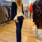Rachel Zoe Instagram - It is never too late to try something new or to chase your dreams! If you love fashion and styling like me, then you must apply for the @express Style Editor Program! Link in bio. There is no better way to learn the business of styling than by working hands on with clients. This ambassador program offers incredible perks like flexible hours, commission opportunities and first looks at new products, just to name a few! What are you waiting for? Become an #ExpressStyleEditor today! #ExpressStylePartner @expressmen