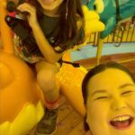 Rafaela Ferreira Instagram - Que dia divertidooo!!! 🎢✨Aproveitando com a minha sobrinha Viola e seu papai João no @parquedamonica 😍