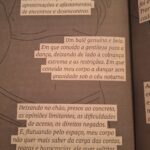 Rafaela Ferreira Instagram - Aquela leitura que é um abraço! 📚 "Eu só cabia nas palavras", de @ferreirarafaela foi a minha companhia de viagem a Recife e finalizei-a já em SP. Um livro sobre gorda, lido por uma gorda usando extensor de cinto no avião. Me identifiquei com cada palavra, sentimento e aspas. Foi como se estivesse "me lendo"! "Sou mais que o número do meu manequim. Eu sou corpo, e também sou alma. E a minha alma transborda para além dos meus limites."