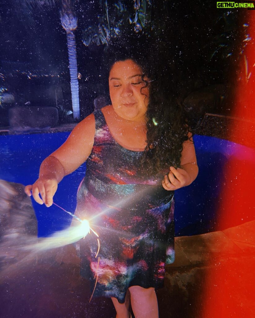 Raini Rodriguez Instagram - 🎆🎆🎆