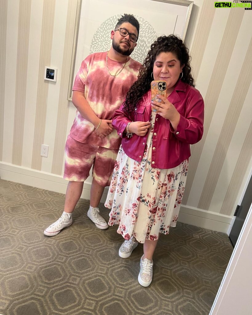 Raini Rodriguez Instagram - Life lately ✨💜🫶🏽😁