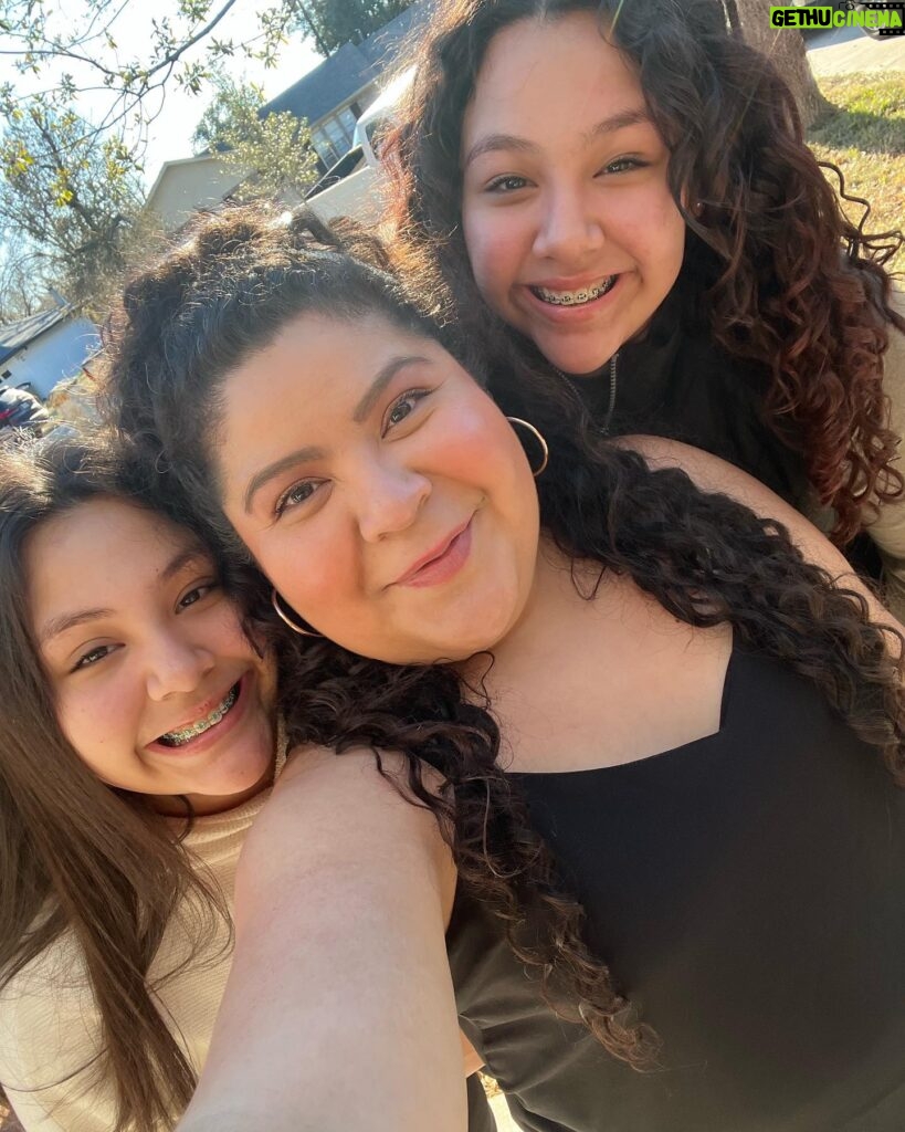 Raini Rodriguez Instagram - Happy 16th my beautiful twins💕🥹 Never stop dreaming, never stop believing✨I love you!! #RodriguezStrong